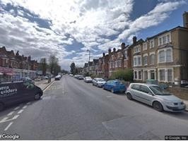 Spacious Double Room in flat share Newlands Park 