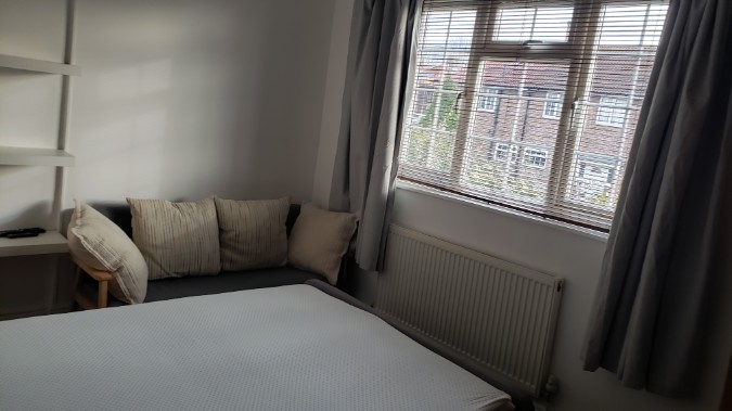 Ensuite Bromley/ Downham 700monthly 